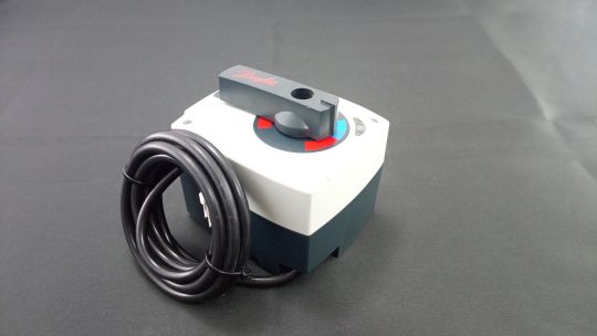 Danfoss 082H0220 - AMB 162, привод, 230В, импульсный, 15 се