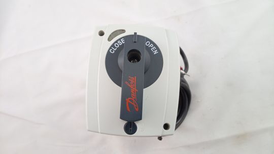 Danfoss 082G5409 - AMZ 112 двухпозиционный зональный кран , Ду 32 напряжение питания 230 В