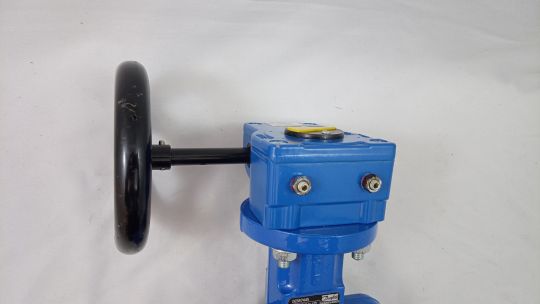 Danfoss 065B7445 - VFY-WG затвор дисковый DN150 PN16 корп. GG25 с центр. проуш.; Диск- AISI 316; упл. EPDM; С редуктором Использовать ответные фланцы по ГОСТ 33259-2015 исполнение В, тип 01