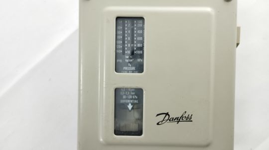 Danfoss 017-520366 - Реле давления RT116, диапазон давлений 1-10 бар, дифференциал 0,3-1,3 бар, G3/8