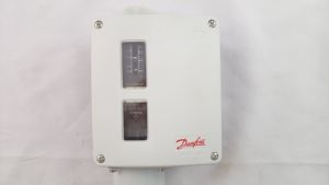 Danfoss 017-503666 - RT 4 Реле температуры (термостат)(пр. класс 0100601534)