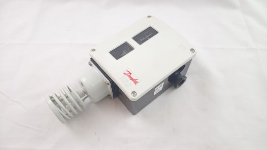 Danfoss 017-503666 - RT 4 Реле температуры (термостат)(пр. класс 0100601534)