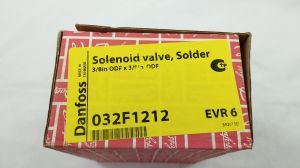 032F1212 Клапан соленоидный, тип EVR 6, -40 - 80 °C, 45,2 бар, KVS 0,800 м3/ч, вход и выход 3/8 in, NC, прямой, клапанный узел 6,00 мм, под пайку, ODF