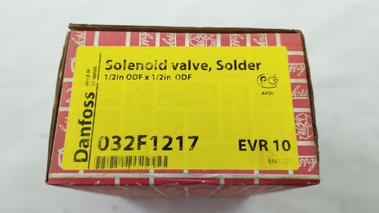 032F1217 Клапан соленоидный, тип EVR 10, -40 - 80 °C, 35 бар, KVS 1,900 м3/ч, вход и выход 1/2 in, NC, прямой, клапанный узел 10,00 мм, под пайку, ODF
