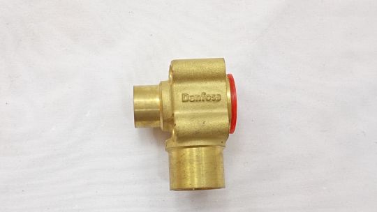 067B4010 Корпус ТРВ угловой Danfoss TE 5 (1/2" x 7/8") под пайку
