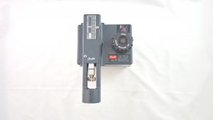 082G3321 Электропривод AMV323 для седельного клапана, 230 В, мощность 12 Вт, управление 3-позиционным сигналом, усилие 600Н, ход штока 50 с/мм