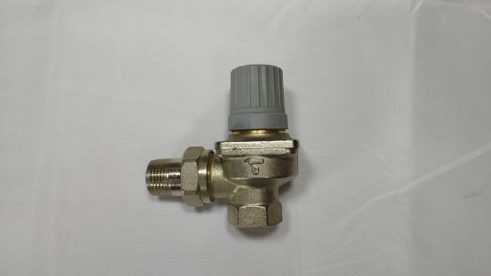 013L3721 DANFOSS Клапан термостатический угловой 1/2" RTD-G 15