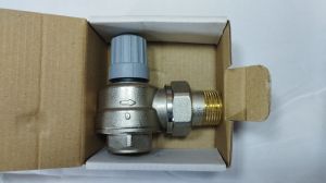 013G3385 Клапан RA-G 20 для однотрубной системы, Ду 20 мм, Kv 0,60-2,0 м3/ч, kvs 3,16 м3/ч, Py 10 бар, Тмакс 120°C, стандарт D, угловой вертикальный