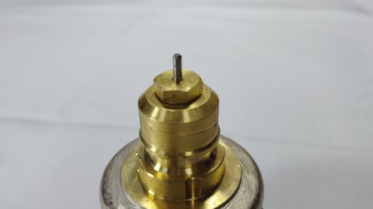 013G3385 Клапан RA-G 20 для однотрубной системы, Ду 20 мм, Kv 0,60-2,0 м3/ч, kvs 3,16 м3/ч, Py 10 бар, Тмакс 120°C, стандарт D, угловой вертикальный