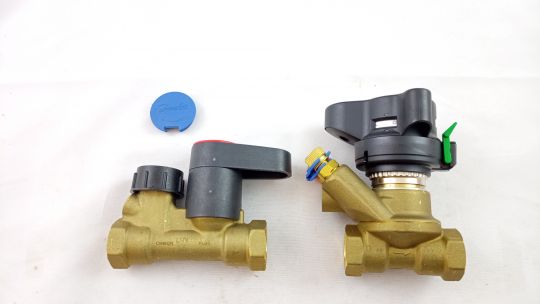 003Z4051 Комплект балансировочного клапана MSV-BD и запорного клапана MSV-S, с внутренней резьбой, Ру 20 бар, Ду 15 мм, kvs 3,0 м3/ч, p 1/2"