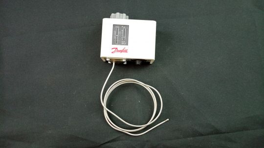 060L126666 Реле температуры электроконтактный термостат Danfoss KP61-1