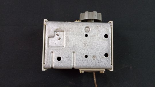 060L110266 Термостат регулируемый KP61 Danfoss