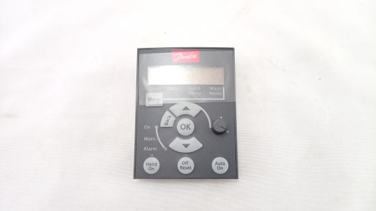 132B0101 Danfoss контрольная панель LCP 12 с потенциометром