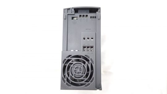 132F0024 Danfoss частотный преобразователь VLT® Micro Drive FC 51, 3 кВт