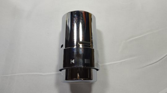 013G4003 Комплект RAX set для дизайн-радиатора, клапан правый, температура 0-30°C, включает RAX термоэлемент клапан и запорный клапан