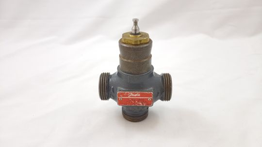 065B1212 VRG3 с наружной резьбой Ду15 DANFOSS КЛАПАН РЕГУЛИРУЮЩИЙ СЕДЕЛЬНЫЙ ТРЕХХОДОВОЙ