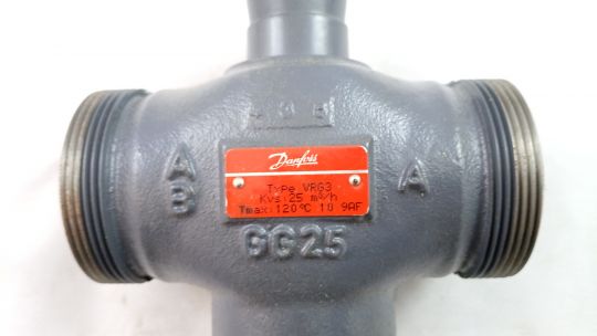 065B1240 VRG3 с наружной резьбой Ду40 DANFOSS КЛАПАН РЕГУЛИРУЮЩИЙ СЕДЕЛЬНЫЙ ТРЕХХОДОВОЙ