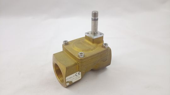 042U4042 Клапан электромагнитный с сервоприводом EV220A, двухпозиционный, двухходовой, G 1 внутренее, -30-100 °C, 0,3-16 бар, KVS 7,000 м3/ч, 22,00 мм, NBR