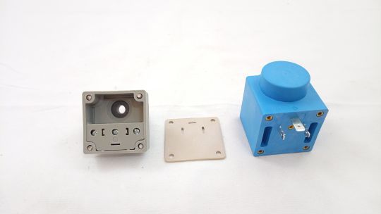 018F6177 Danfoss Катушка электромагнитная BE240AS 240 В, 50 Гц, 10 Вт