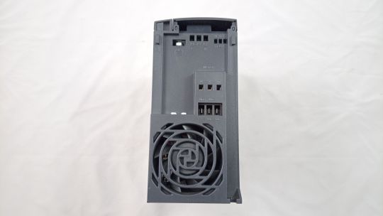 132F0028 Частотный преобразователь Danfoss VLT Micro Drive FC 51, 3 фаза, 12А, 5,5кВт