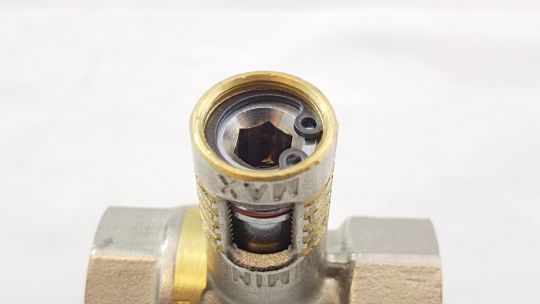 Клапан баланс. ручн. BVR-N DN15, PN16, G1/2" вн.р. 003Z4246 Danfoss