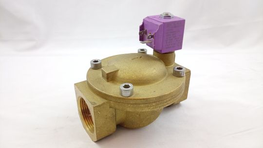 Клапан соленоидный CEME G 1 1/4 2/2 ходовой нормально закрытый, с сервоприводом, катушка B6. 8617NN032S BDF