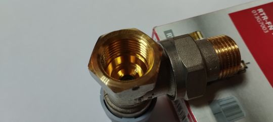 013G7003 Клапан терморегулирующий Danfoss RTR-FN Ду15 угловой